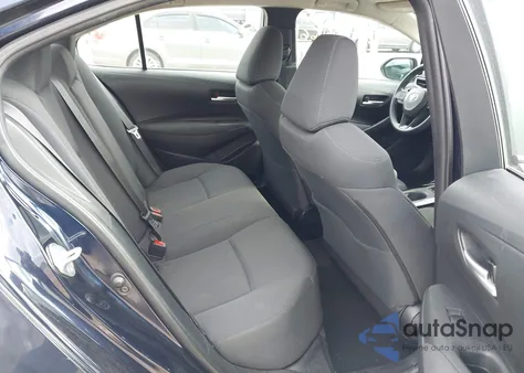 2021 Toyota Corolla Le z USA, uszkodzony, nr VIN 5YFEPMAE4MP153642